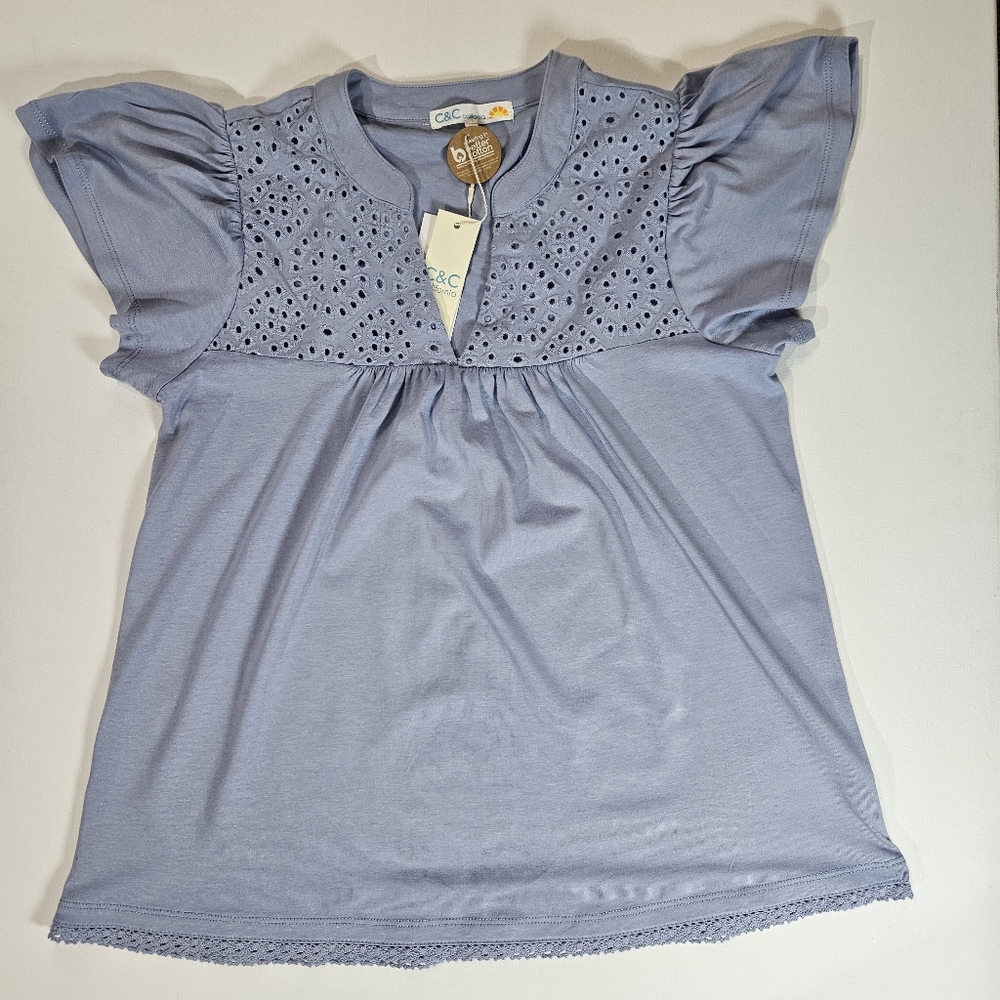 NWT C&C California Blouse Womens‎ XS Purple Eyelet Flutter Sleeve